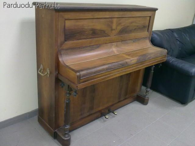 Skubiai parduodu antikvarini pianina