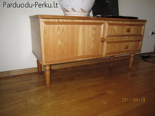 Komoda iš uosio