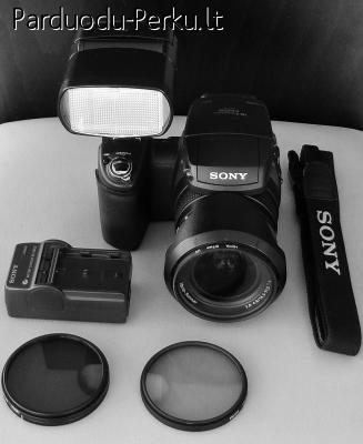 Parduodu fotoaparatą SONY DSC-R1 su priedais