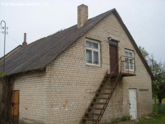 3 garažus su butu Ramygalos mistelyje, Panevėžio r.