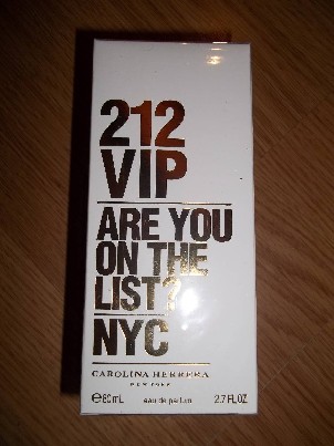 Akcija!!Carolina Herrera 212 VIP 80ml KVEPALAI TIK 32€