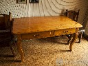 antikvarinis stalas
