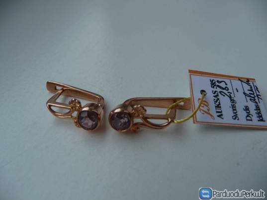 Auksiniai auskarai su aleksandritais