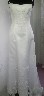 Balta vestuvinė suknelė su siuvinėtom aplikacijom