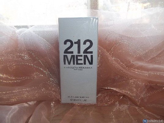 Carolina Herrera 212 Men ir 212VIP kvepalai