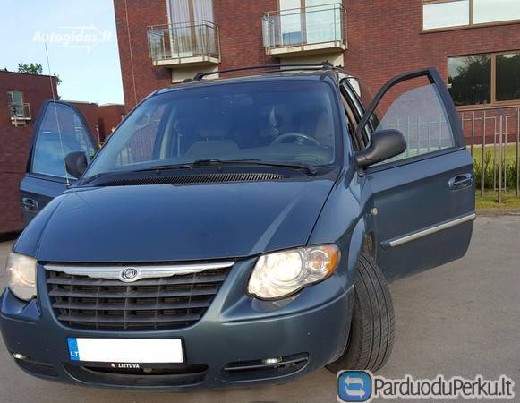 Chrysler Town & country 2005m.