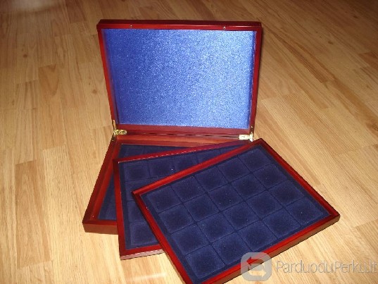 Dėžutė monetoms su 3 paletėmis