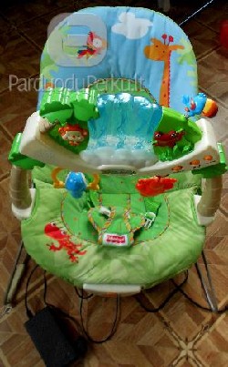 Fisher Price vibro kėdutė "Rainforest"