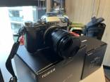 Fujifilm XT4 with  18-55mm changeable lens