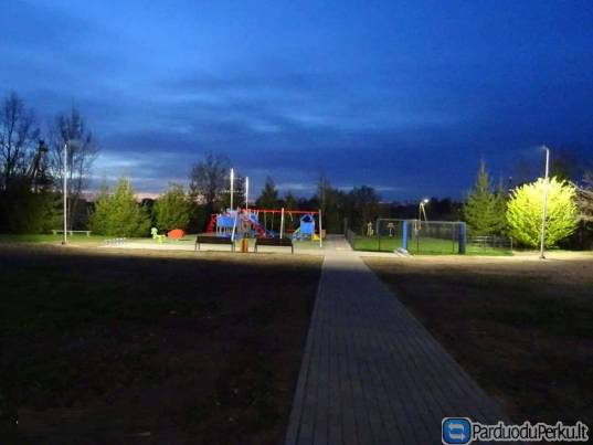 Gatvės apšvietimo stulpai, šviestuvai, pamatai