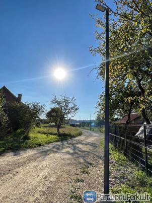 Gatvės apšvietimo stulpai, šviestuvai, pamatai