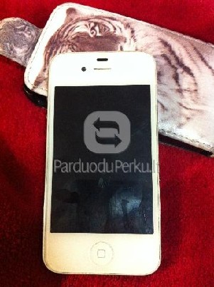 iPhone 4 16gb white