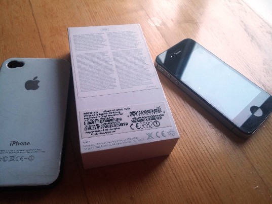 iPhone 4S Neverlocked 10/10 (+ 1 kroviklis) kaina derinama