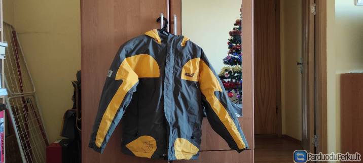 Jack Wolfskin slidinėjimo žieminė striukė XS dydžio