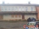 Parduodama komercinio pastato dalis ir 20 arų žemės sklypas Jonišk