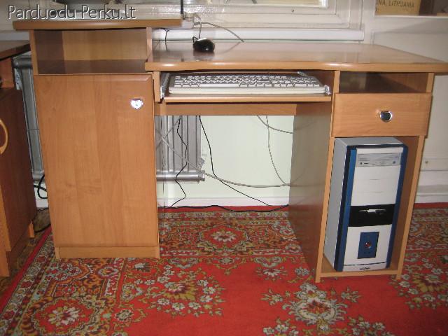 kompiuterinis stalas