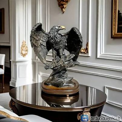 Kūrybinė erelio statulėlė iš dervos