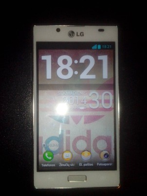 LG L7 P700 su garantija 1m. Baltas