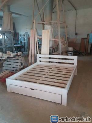 Medinės lovos (medinių lovų gamyba)