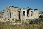 Parduodamas namas ir 33 arų žemės sklypas su ūkiniais pastatais Vi