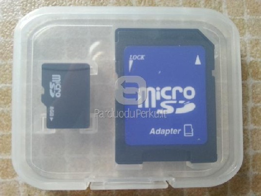 Nauja 8GB Micro SD kortele su adapteriu