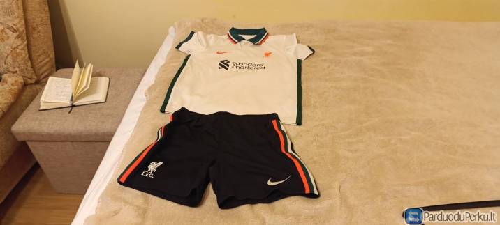 Nike Liverpool futbolo komplektas 7-8 metų