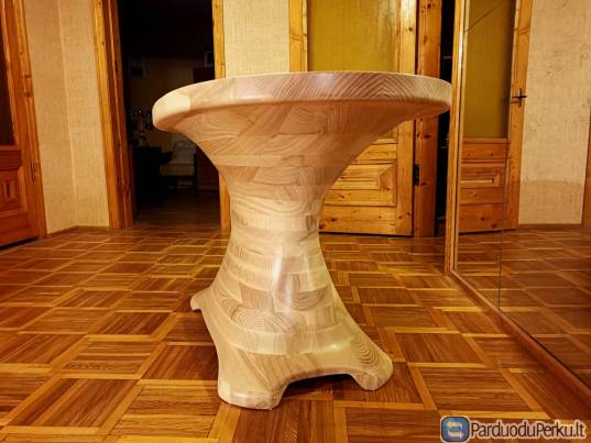 Originalus uosinis stalas
