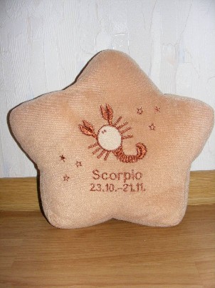 pagalvė su zodiako ženklu Skorpionas