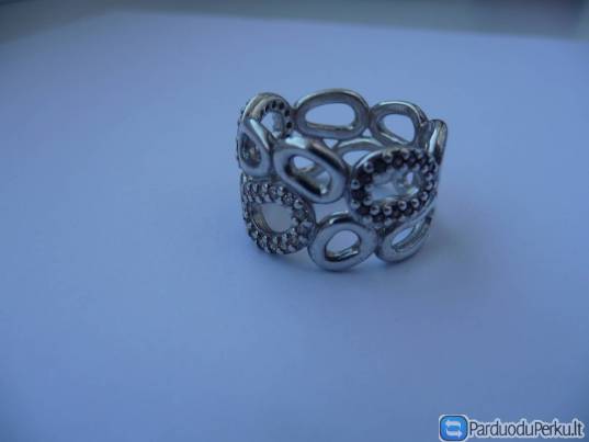 Pandoros sidabrinis žiedas