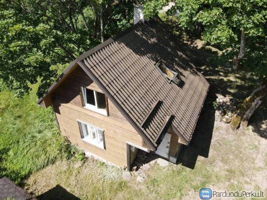 Parduodama išskirtinė teritorija su sodyba, poilsio nameliais ir tvenkiniu