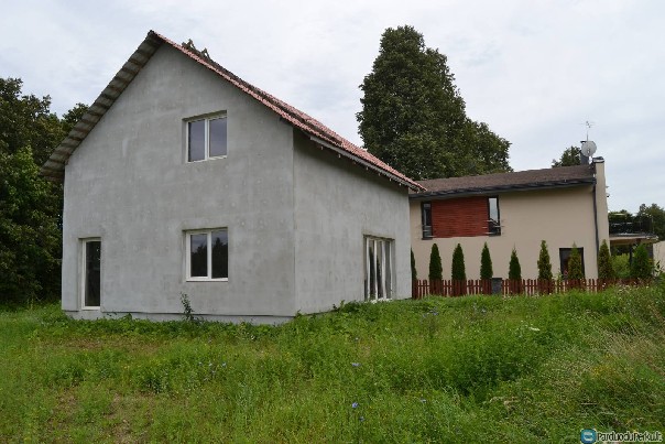 Parduodamas 2009-2015 metų statybos namas