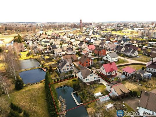Parduodamas labai gražioje ir ramioje vietoje gyvenamasis namas