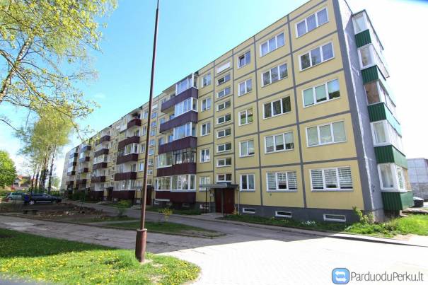 Parduodamas labai pigiai 2-jų kambarių butas