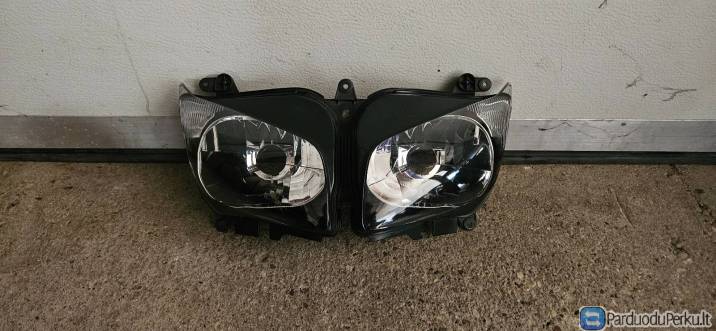 Parduodamas Yamaha FZ1 priekinis žibintas.