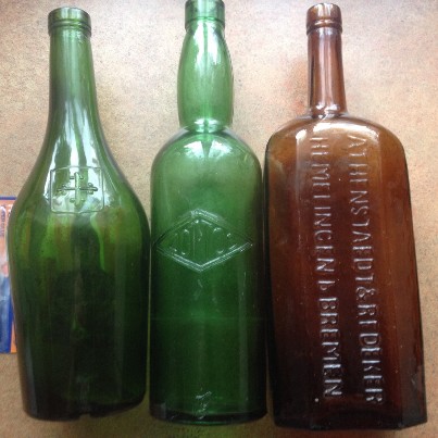 Parduodu butelius senus