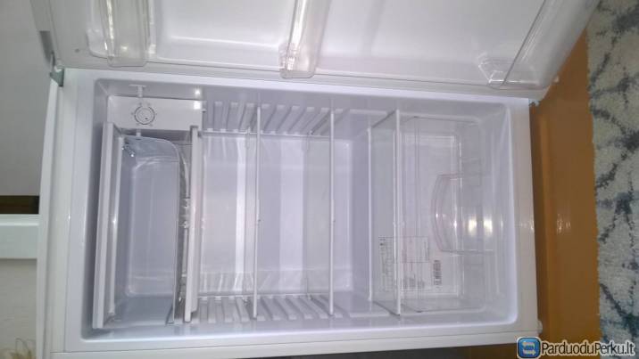 Parduodu mažai naudotą šaldytuvą Candy CCTOS482WH