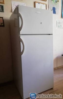 Parduodu šaldytuvą-šaldiklį „Gorenje“.