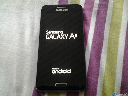 Parduodu samsung galaxy A3