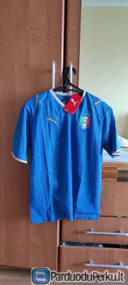 Puma Italijos nauji futbolo marškinėliai XS dydžio