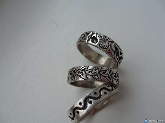 Sidabriniai ornamentuoti žiedai