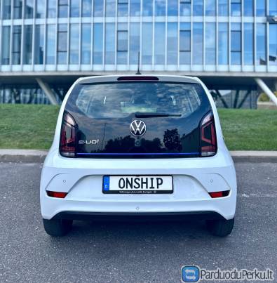 Superkame automobilius vilniuje