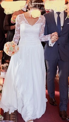 Švelni ir subtili dizainerio kurta vestuvinė suknelė