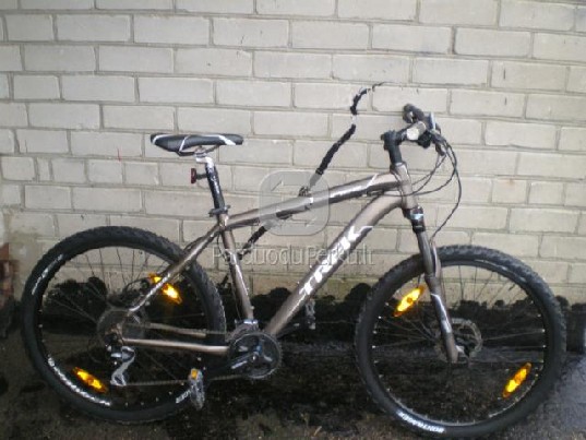 TREK 4300