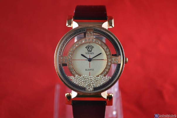 Versace V2 laikrodis